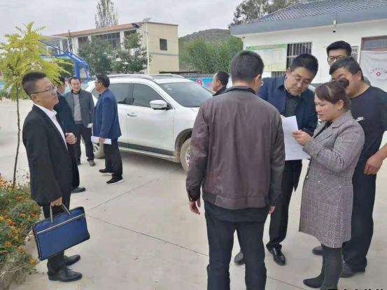 平?jīng)鲢垂鹃_展“踐行初心使命，助推脫貧攻堅(jiān)”主題黨日活動(dòng)(圖3)