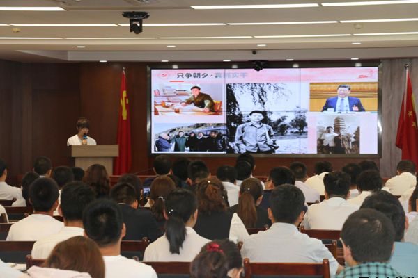 泓源公司黨委舉辦“培育泓源精神，勇?lián)鷩笫姑敝黝}演講比賽(圖4)