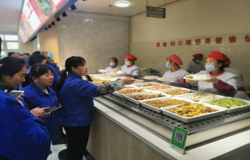 中小企業(yè)孵化基地餐廳完成改造升級投入運營(圖2) 中小企業(yè)孵化基地餐廳完成改造升級投入運營(圖2)